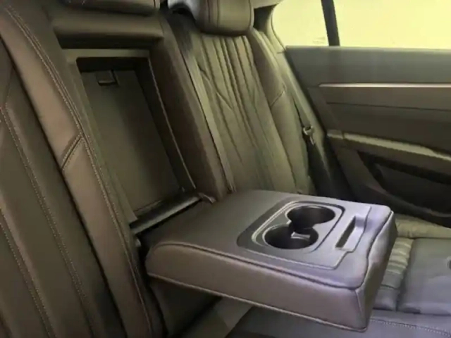 Peugeot 508 hybrid 225 e-eat8 — photo 36