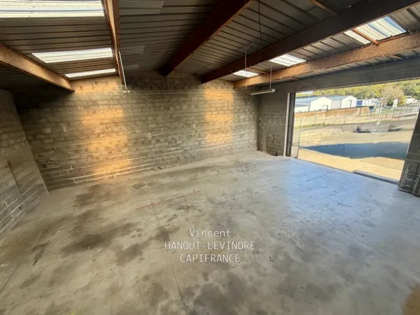 Bureau 4 pièces 207 m²