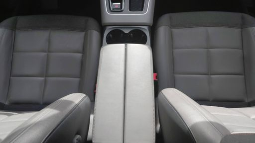 Citroen C5 Aircross 1.5 BlueHDi 130 EAT8 - Business + – 2019 – 147805 km – Diesel – Boîte Automatique — photo 8