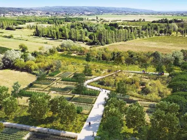 Terrain 375 m²