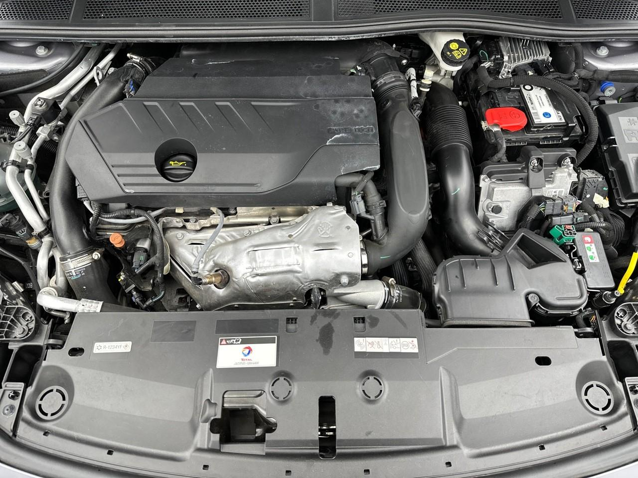 Peugeot 308 phev 180 e-eat8 allure pack — photo 13