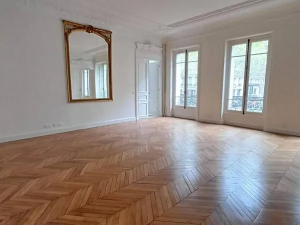 Appartement 7 pièces 250 m²