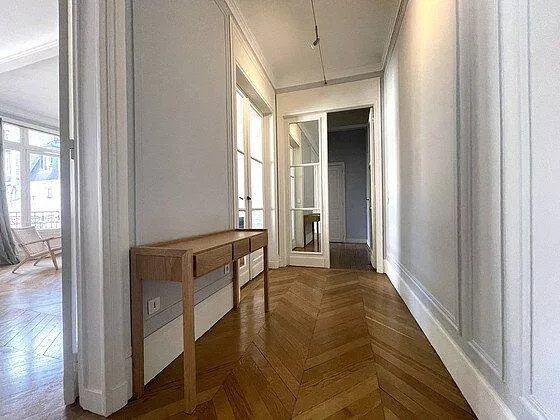 Appartement 2 pièces 84 m²