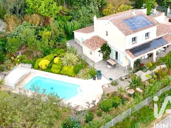 Maison 8 pièces 175 m²