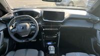 Peugeot 2008 1.2 Hybrid 145ch GT e-DCS6 — photo 11