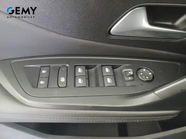 Peugeot 308 sw phev 180 e-eat8 — photo 12