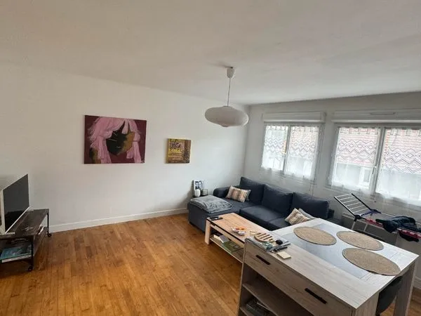Appartement T3 centre ville, non-meublé, parking