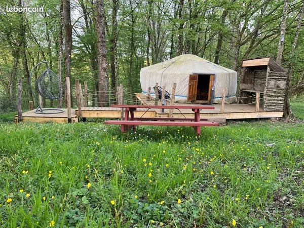 Yourte mongole toute équipée 27m2