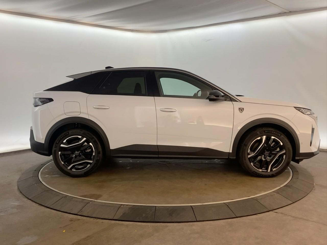 Peugeot 3008 plug-in hybrid 195 e-dcs7 gt — photo 4