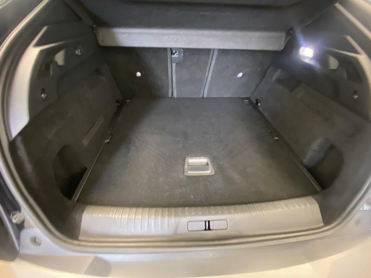 Peugeot 3008 hybrid 136 e-dcs6 gt — photo 6