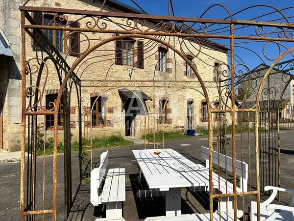 Maison 7 pièces 188 m²