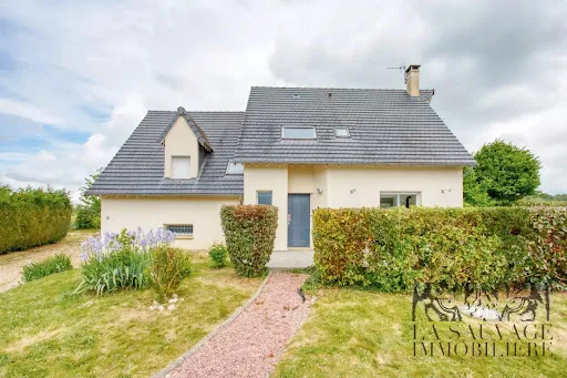 Appartement 7 pièces 150 m²