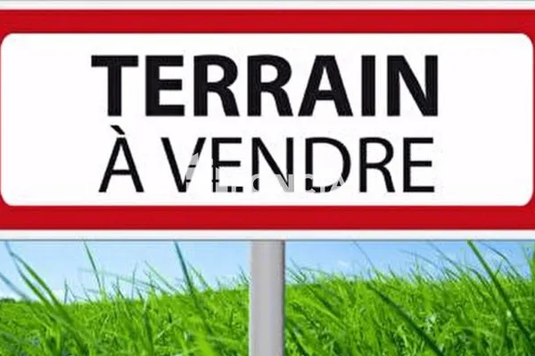 Terrain 338 m²