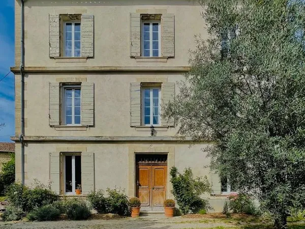 Propriété 12 pièces 298 m²