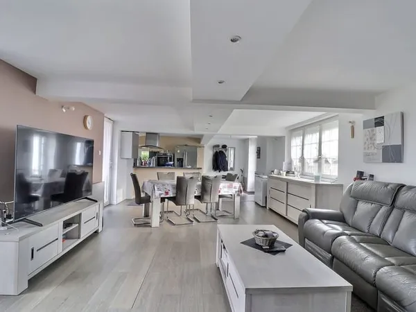 Lieu st amand : plain pied une chambre +parking