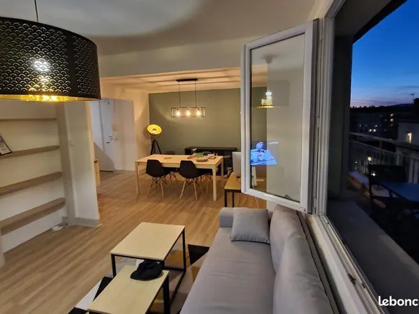 Grand T2 rénové - 53m2 + Terrasse et cave