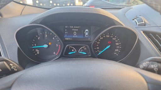 Ford Kuga 2.0 TDCi 150 - ST-Line – 2018 – 145675 km – Diesel – Boîte Manuelle — photo 20