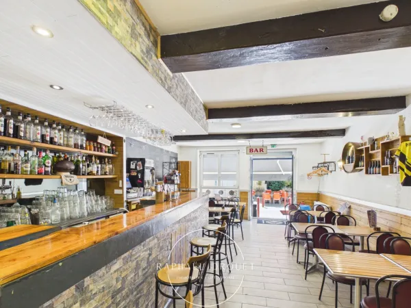 LES CÔTES-D'AREY (38) - FONDS DE COMMERCE BAR-RESTAURANT AVEC LOGEMENT