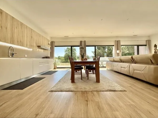 Maison 5 pièces 182 m²