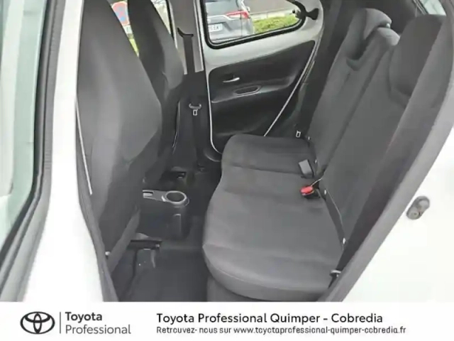 Toyota Aygo x 1.0 vvt-i 72ch dynamic my23 — photo 12