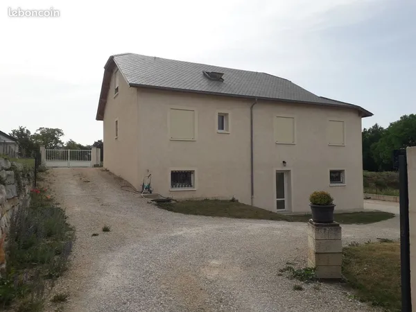 Maison T6 122 m² à 12 min du centre de Rodez