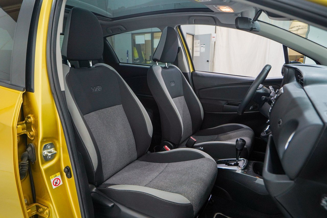 Toyota Yaris 3 — photo 14