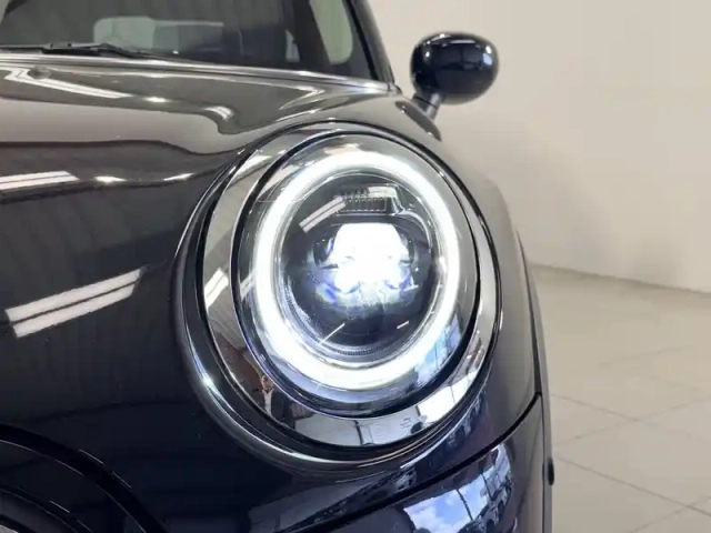 Mini Mini hatch 5 portes cooper 136 ch dkg7 — photo 92