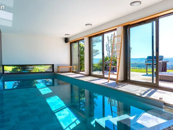 Propriété 6 pièces 191 m²