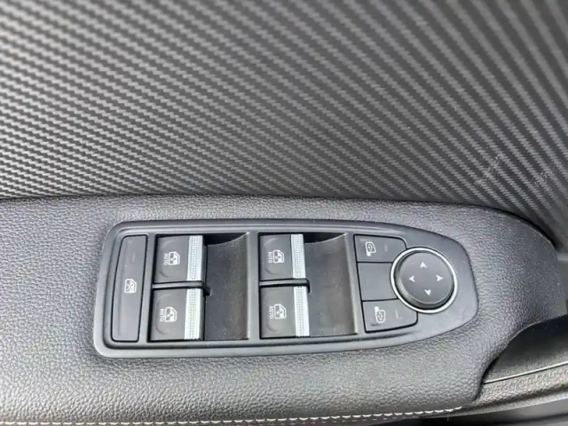 Renault Captur tce 140 - 21 — photo 30
