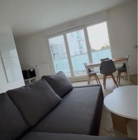 Studio meublé proche T1 et M5 + Parking