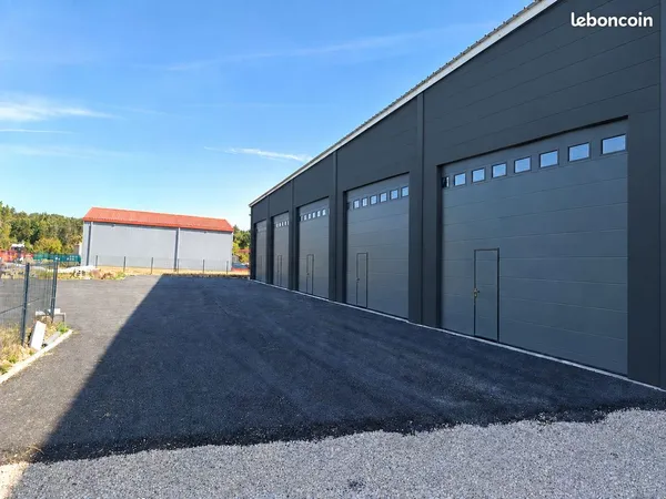 Loue local professionnel pour artisan et commerce