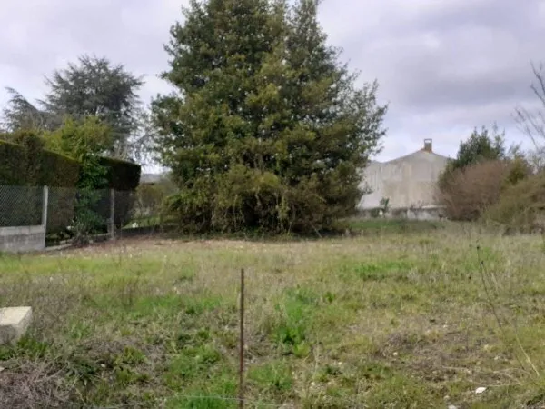 Terrain constructible 667 m²