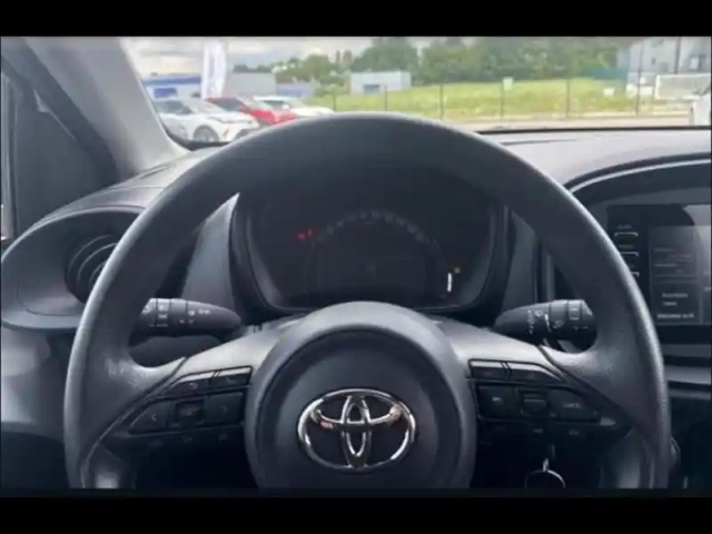Toyota Aygo X 1.0 vvt-i 72ch active business my23 — photo 5
