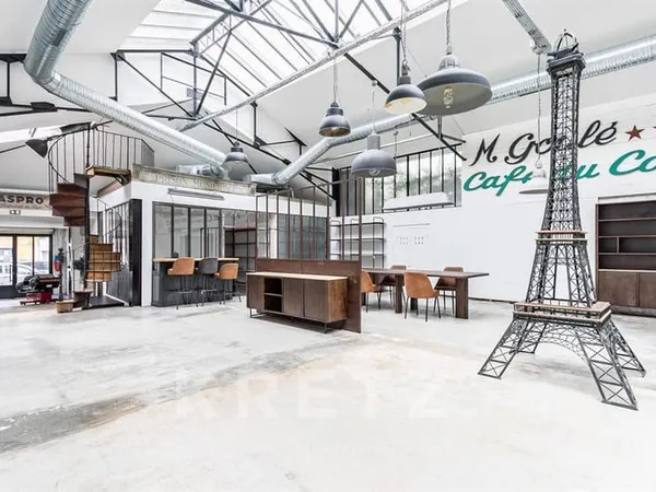 Immeuble de bureaux 315 m²