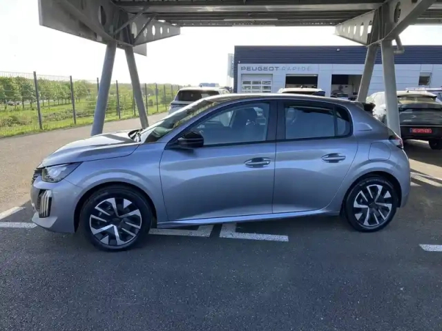 Peugeot 208 hybrid 110 ch e-dcs6 — photo 4