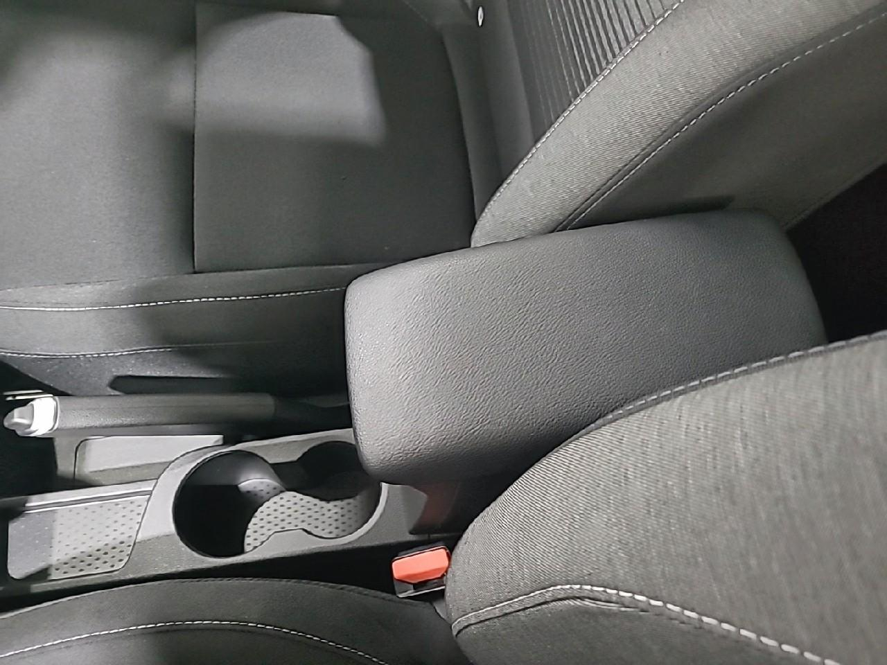 Renault Captur tce 90 business — photo 22