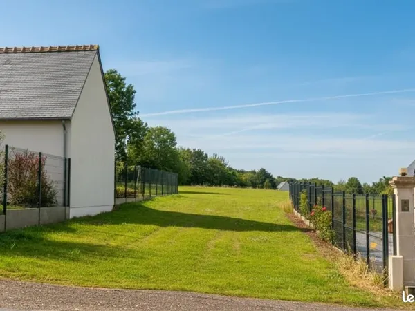 Terrain 7378 m² NEUVILLE SUR BRENNE