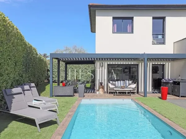 Maison 5 pièces 150 m²