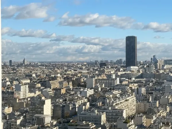 Vends appartement 2 pièces Vue panoramique _ Paris 15e Front de Seine