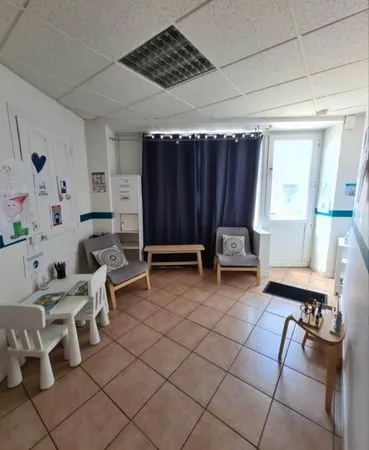 Local commercial ou cabinet Larche
