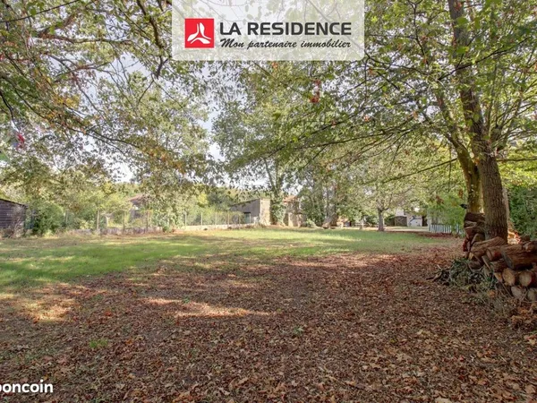 Terrain à bâtir Vente Éragny 2500m² 682500€