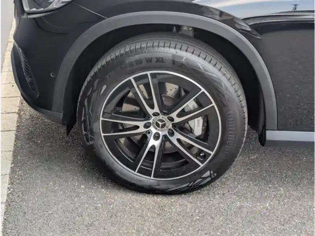 Mercedes Glc 300 e — photo 9
