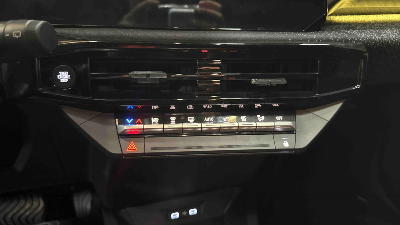 Renault Clio E-Tech full hybrid 160 ch — photo 21