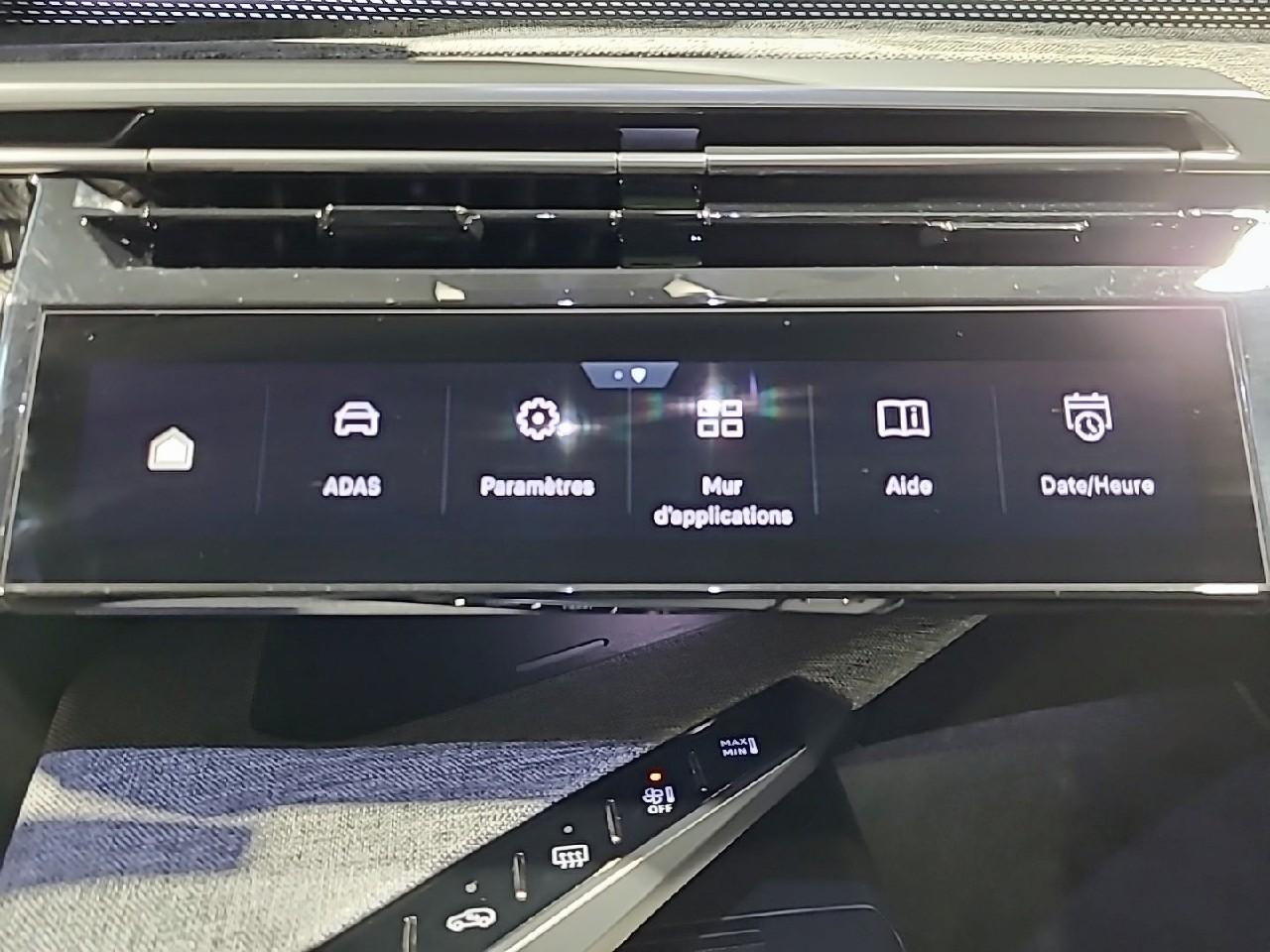 Peugeot 3008 hybrid 136 e-dcs6 gt — photo 28