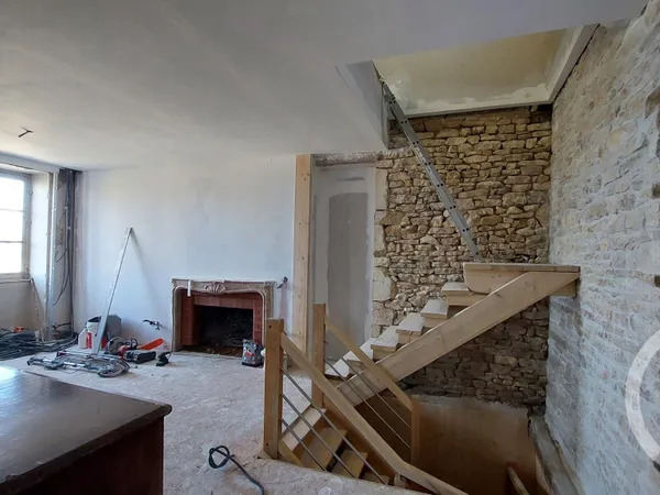 Appartement 1 pièce 97 m²