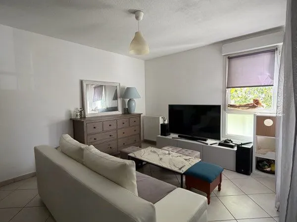 Appartement T2 - 43m2 + Terrasse - Saint Martin d'hères