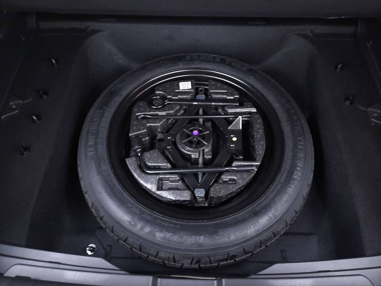 Kia Niro — photo 17