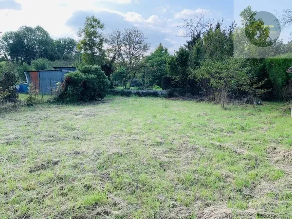 Terrain 370 m²