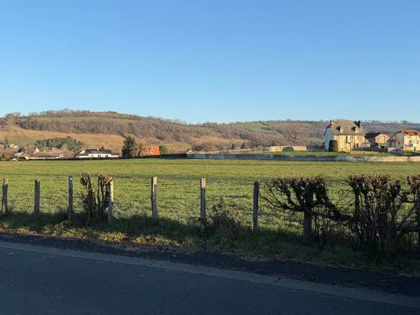 Terrain 639 m²