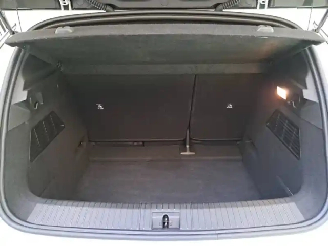 Renault Megane e-tech ev60 220 ch super charge — photo 19